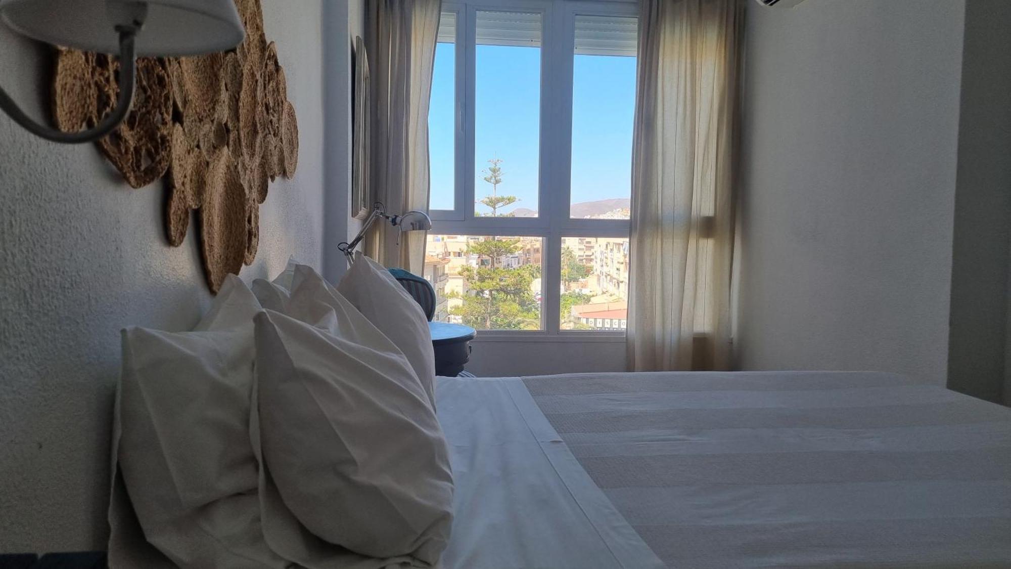 Neptuno Torrecilla Beach Nerja Dış mekan fotoğraf